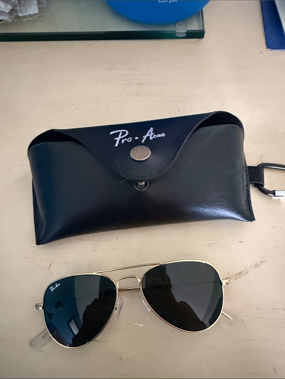 Unisex Black Sunglasses with Case with Keyring